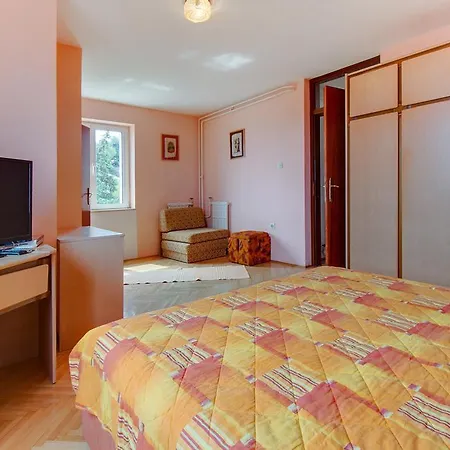 Apartment Mario